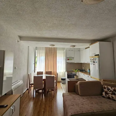 אוהריד Apartment Miki מראה חיצוני תמונה